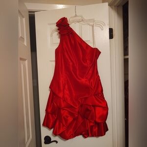 Elegant Red One-Shoulder Dress